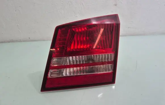 Dodge Journey Tailgate rear/tail lights 04806368AB