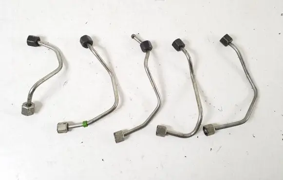 Fuel injector supply line/pipe