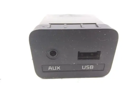 KIA Sportage USB socket connector 961103W100