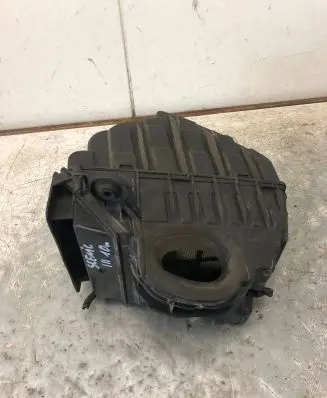 Renault Scenic III - Grand scenic III Air filter box 8200947663