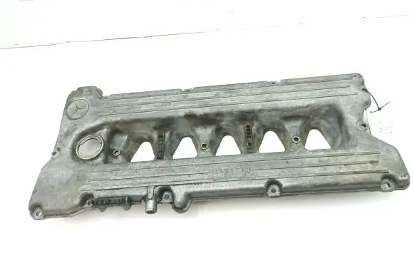 Mercedes-Benz S W116 Rocker cam cover R1100160605