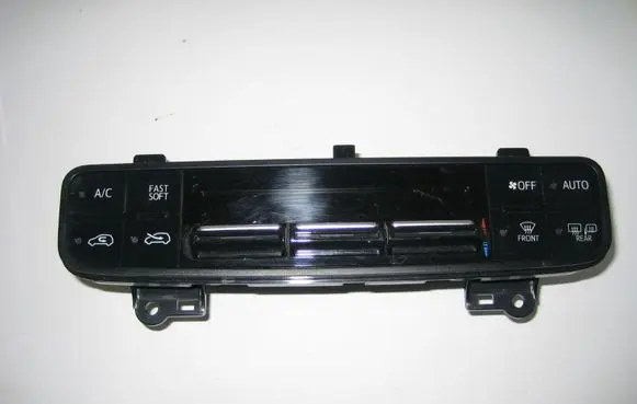 Toyota Auris E180 Climate control unit 5590002850