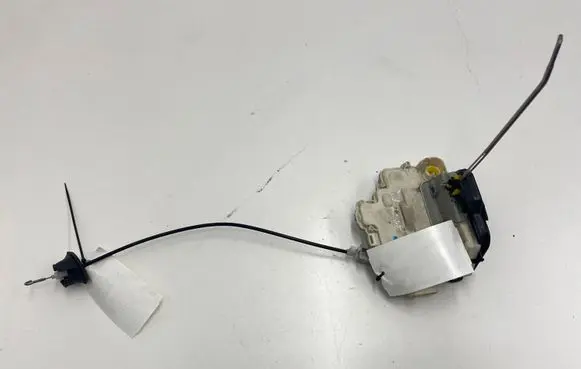 Audi A4 S4 B7 8E 8H Front door lock 8E1837015AA