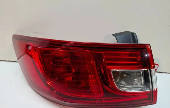 Renault Clio IV Rear/tail lights S27639429 265553752R