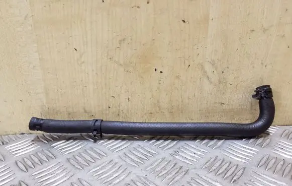 Gearbox oil cooler pipe/hose
