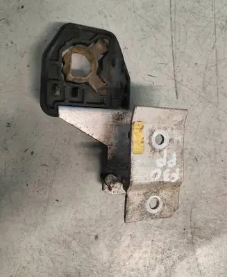 BMW 3 F30 F35 F31 Radiator mount bracket