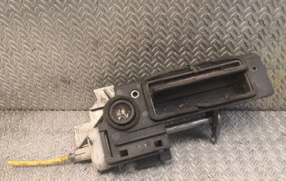 Mercedes-Benz SLK R170 Tailgate/boot open switch button 