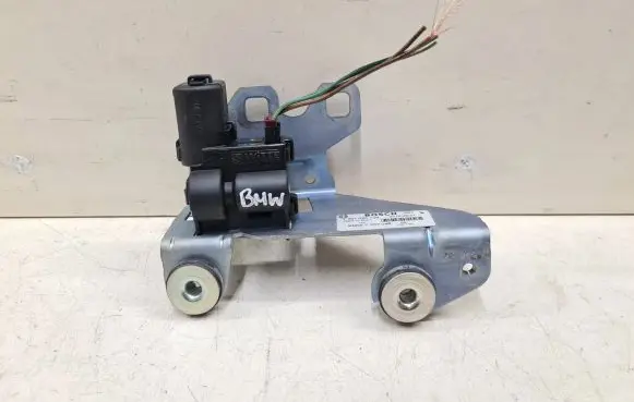 BMW 5 F10 F11 Tailgate window lock/catch/latch 7207046 1397020129