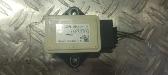 Mercedes-Benz Sprinter W901 W902 W903 W904 ESP acceleration yaw rate sensor 0265005628 1275100464
