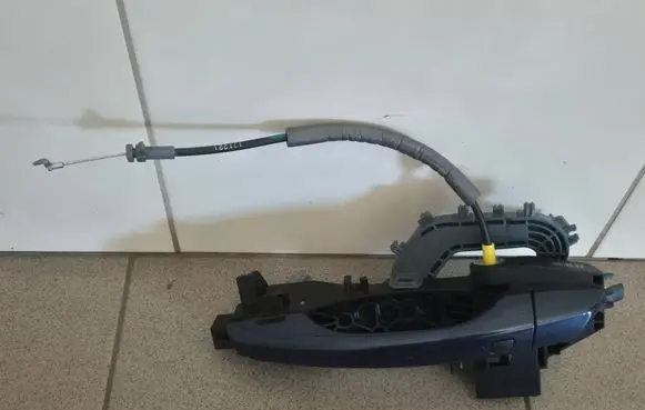 Hyundai i30 fastback Front door exterior handle 9320003100