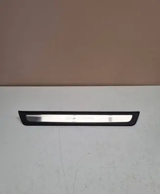 Hyundai Santa Fe Front sill trim cover 858742W500