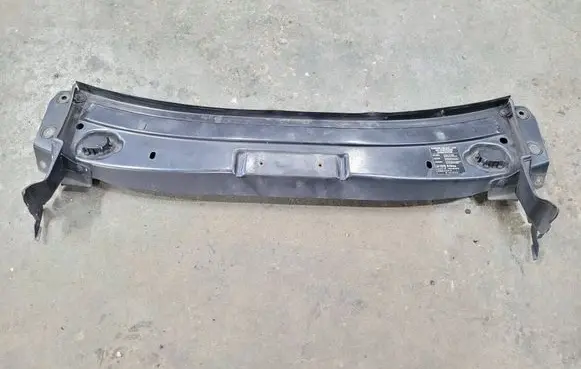 Mercedes-Benz ML W164 Top upper radiator support slam panel A2515840138