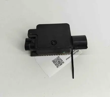 Jaguar XE Fan control module 940013040