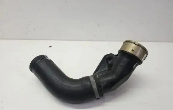 Volvo XC90 Intercooler hose/pipe 31422061