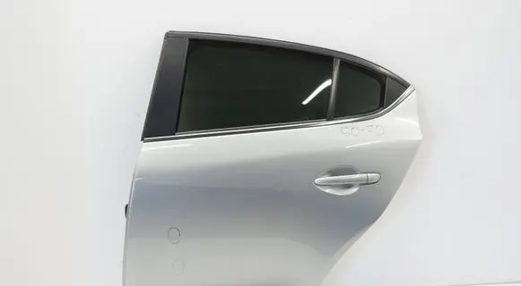 Mazda 3 III Rear door MAZDA3BM100626DLT