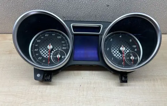 Mercedes-Benz GLE (W166 - C292) Speedometer (instrument cluster) A2929002704