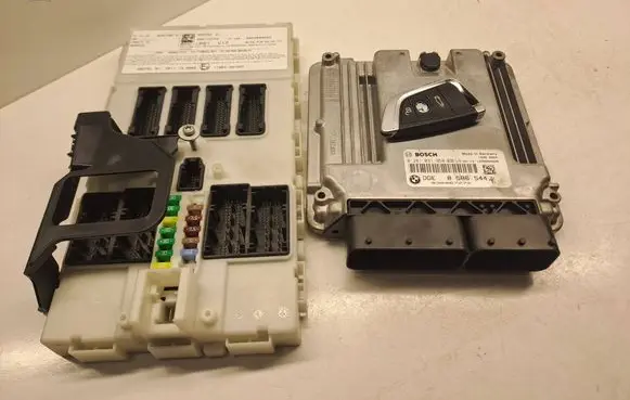 BMW X5 F15 Engine ECU kit and lock set 0281031958 8586544 030067272