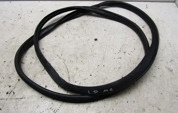 Mazda 2 Front door rubber seal 4567