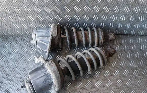 Volvo XC70 Rear shock absorber with coil spring 30681745