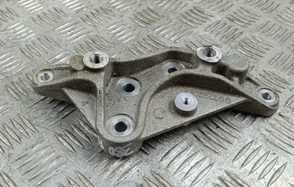 Maserati Levante Engine mounting bracket 002765813