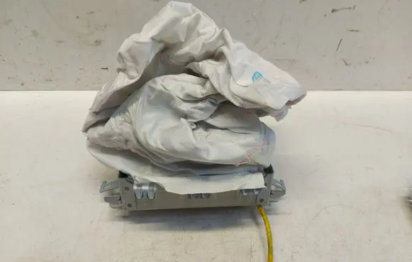 Mazda CX-30 Passenger airbag
