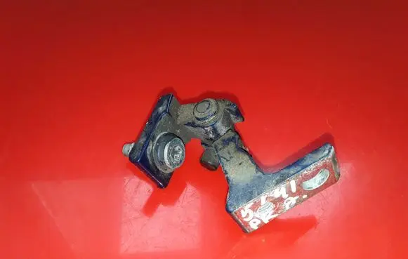 Audi A5 8T 8F Front door lower hinge 8K0821201A