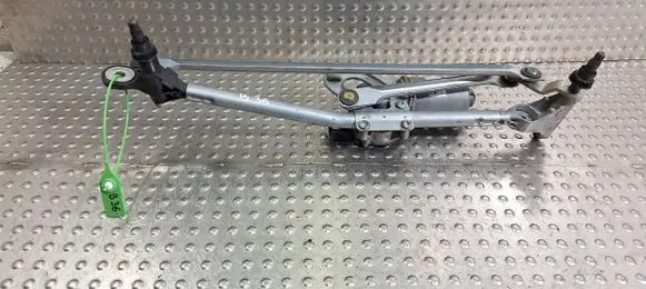 BMW X1 E84 Front wiper linkage and motor 2992465