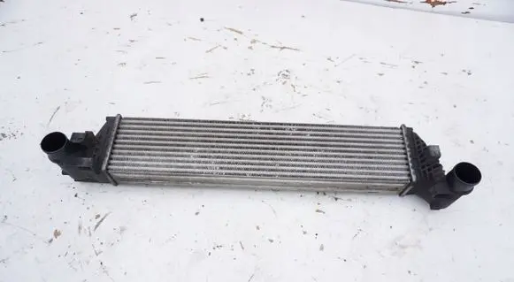 Volkswagen Amarok Intercooler radiator