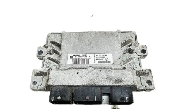 Renault Twingo I Engine control unit/module 8200774747