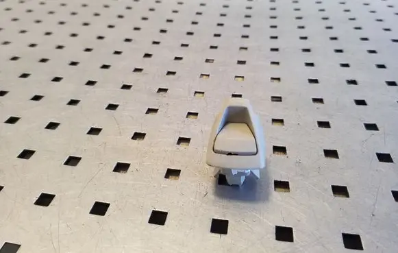 Sun visor clip/hook/bracket