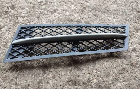 BMW 5 F10 F11 Front bumper lower grill 11460915 7231859