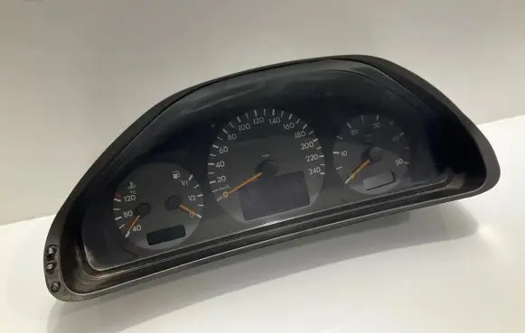 Mercedes-Benz E W210 Speedometer (instrument cluster) A2105406048 110008915002 2105406048