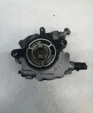 Volkswagen Phaeton Vacuum pump 05Z127025E