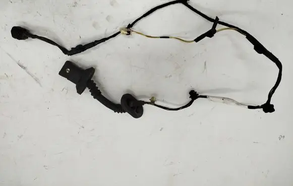 Mitsubishi Colt Rear door wiring loom MN108074
