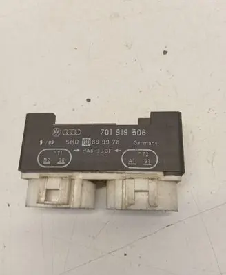 Volkswagen Transporter - Caravelle T4 Coolant fan relay 701919506 899978