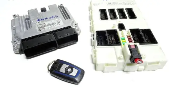 BMW 3 F30 F35 F31 Engine ECU kit and lock set 8578946 9325654 031349450