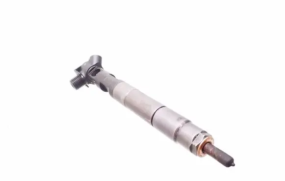 Mercedes-Benz C W204 Fuel injector A6510704987