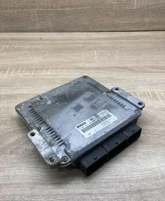 Renault Scenic I Engine control unit/module ECU 8200222133 0281011102