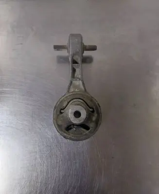 Engine mount bracket