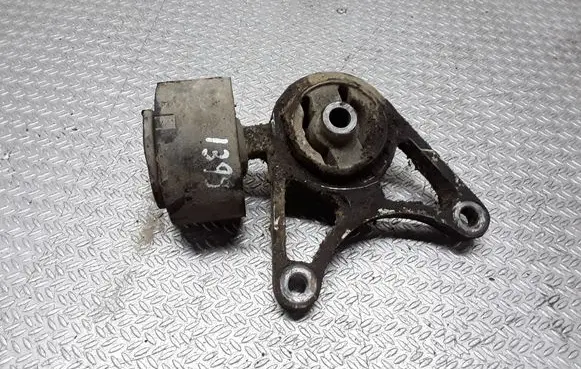 Land Rover Freelander Rear differential/diff mount bracket 