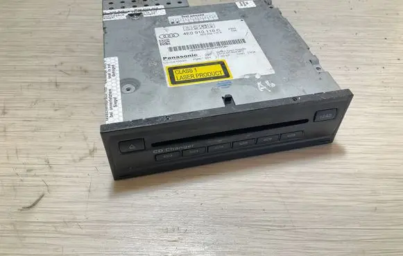 Audi A6 S6 C6 4F CD/DVD changer 4E0910110C