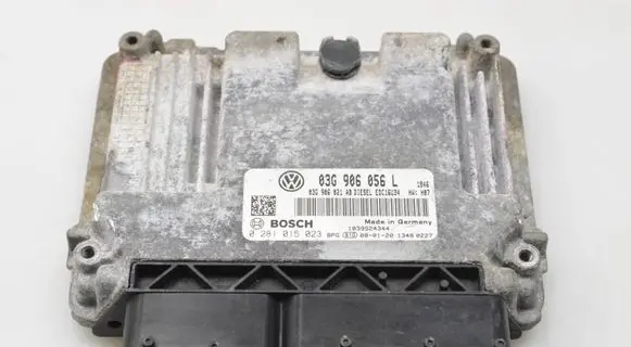 Volkswagen PASSAT B6 Engine control unit/module 03G906056L