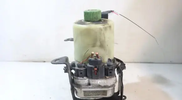 Seat Ibiza IV (6J,6P) Power steering pump