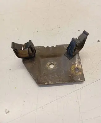 Volkswagen Transporter - Caravelle T4 Battery bracket 701915313