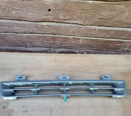 Opel Kadett E Front grill 90341785
