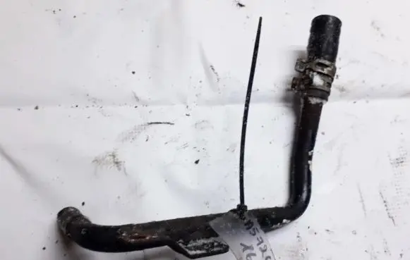 Ford Mondeo MK II Engine coolant pipe/hose