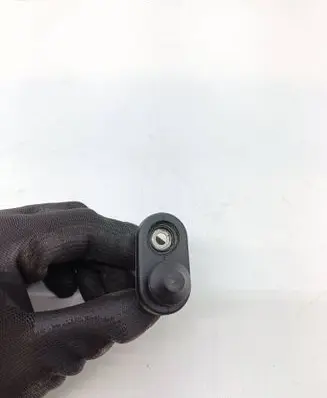Toyota Avensis T250 Loading door sensor 