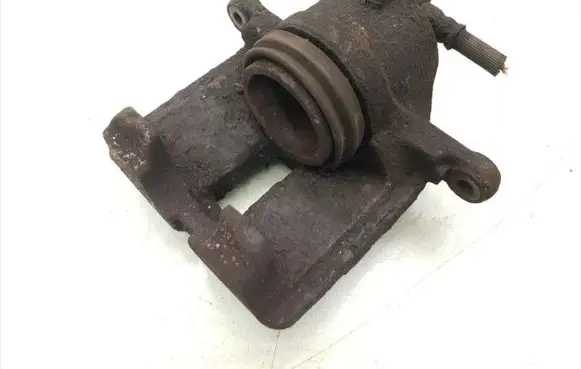 Nissan Primera Front brake caliper