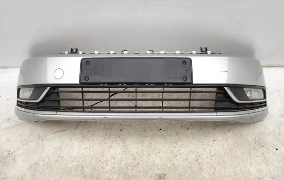 Volkswagen PASSAT B7 Front bumper