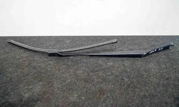 Volkswagen PASSAT CC Windshield/front glass wiper blade 3C8955409